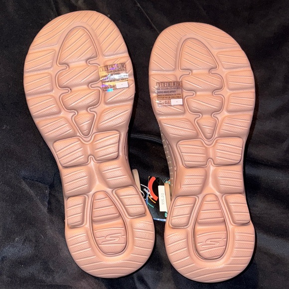 Skechers Women's Go Walk 5 Harmony Clogs Rose Size 9 Clogs Cushioning Footbed - Picture 6 of 11